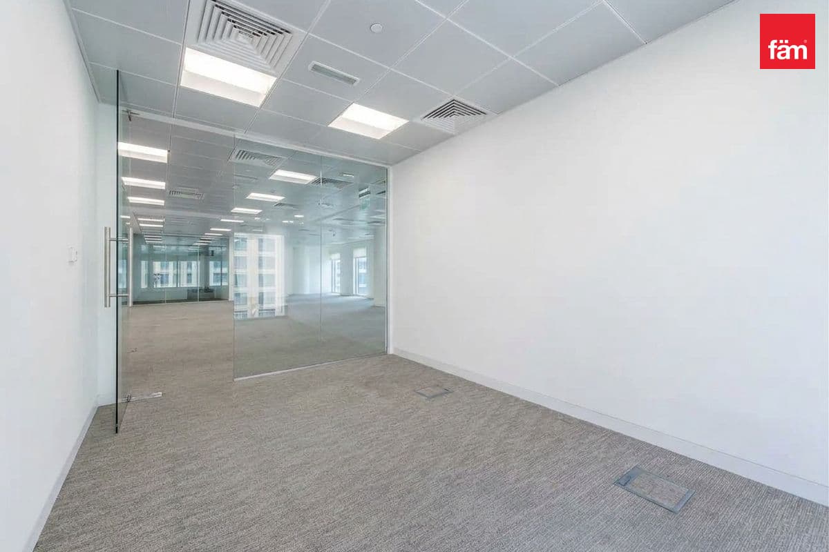 office in Al Fattan Currency House, photograph 5 of 11