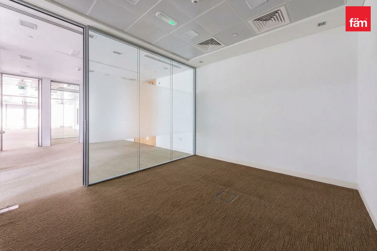 office in Al Fattan Currency House, photograph 10 of 11