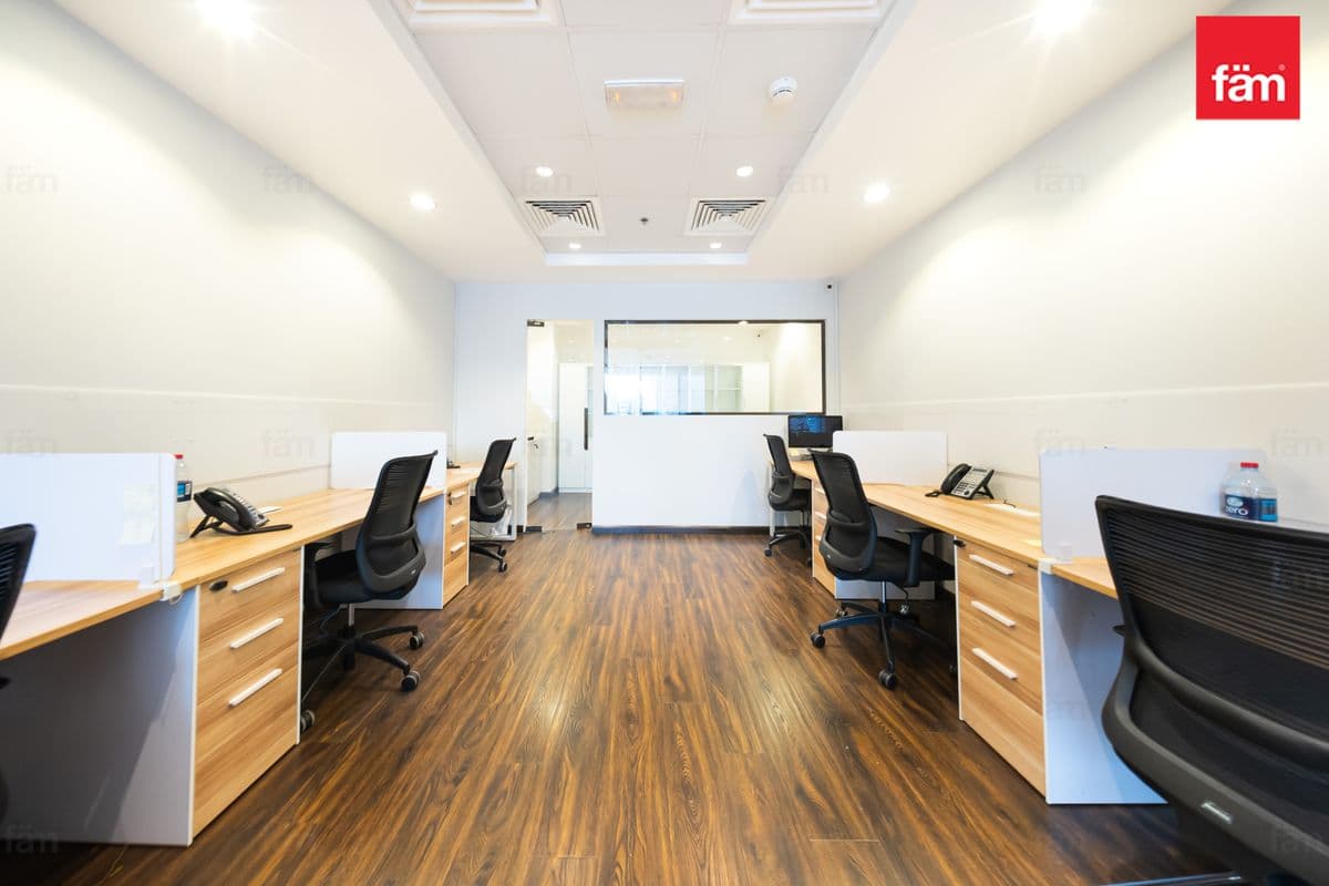 office in Anantara Downtown Business Tower, photograph 7 of 20