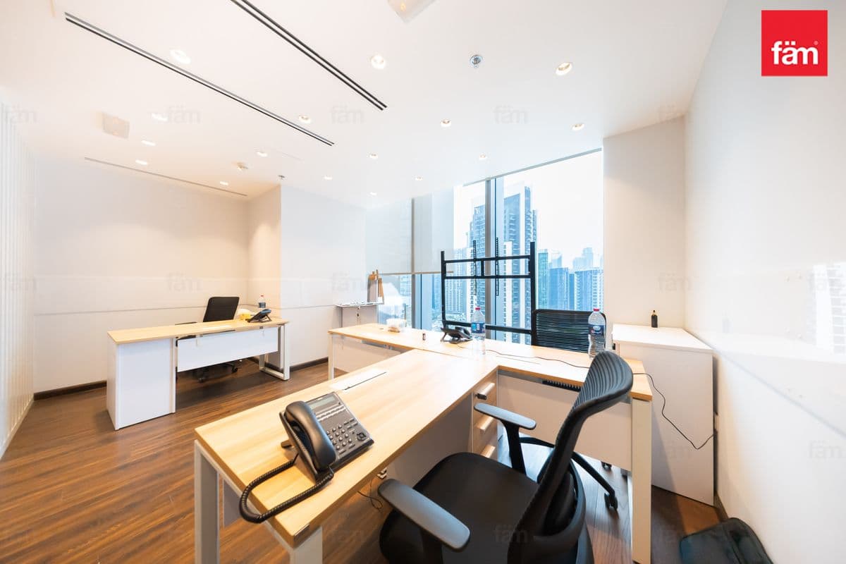 office in Anantara Downtown Business Tower, photograph 10 of 20