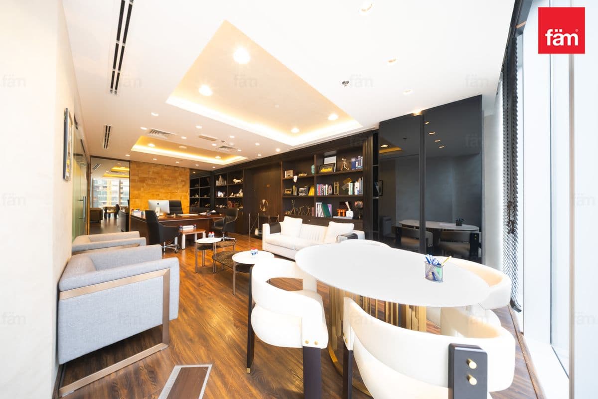 office in Anantara Downtown Business Tower, photograph 8 of 20