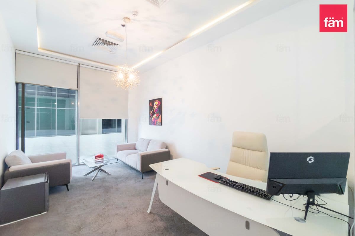 office in Bay Square 10, photograph 3 of 19