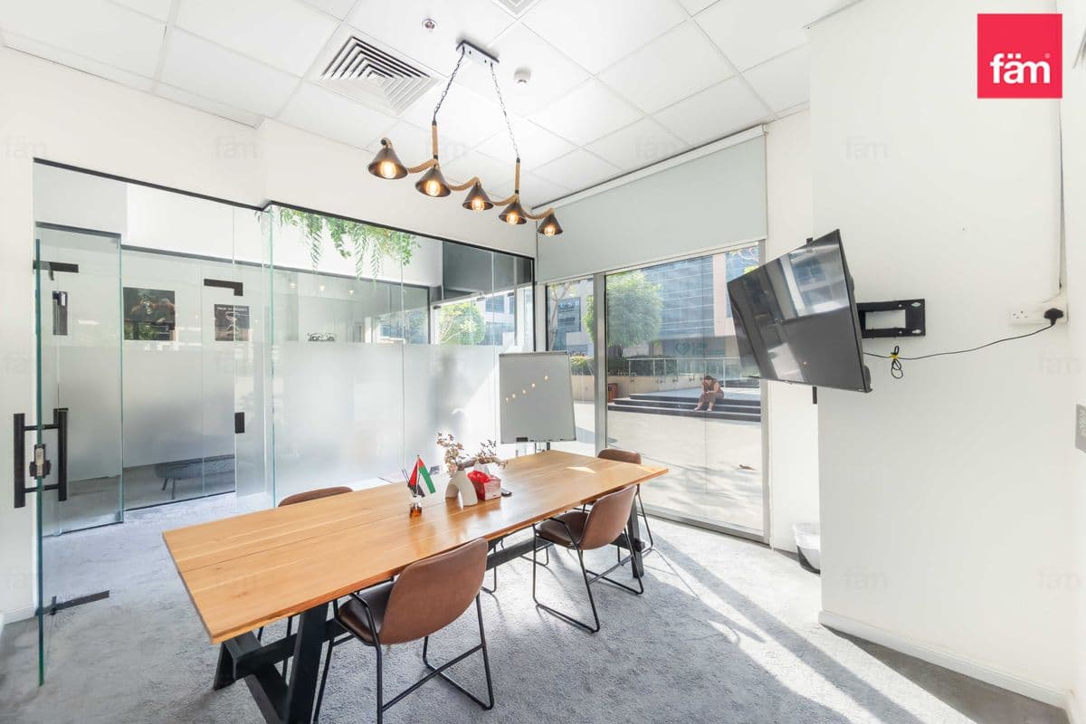 office in Bay Square 10, photograph 14 of 19