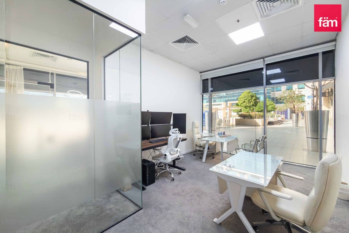 office in Bay Square 10, photograph 8 of 19