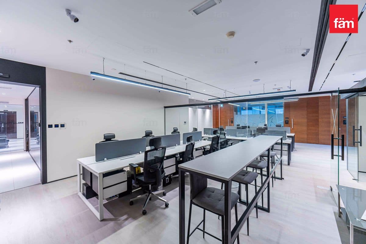 office in Bay Square 13, photograph 4 of 15