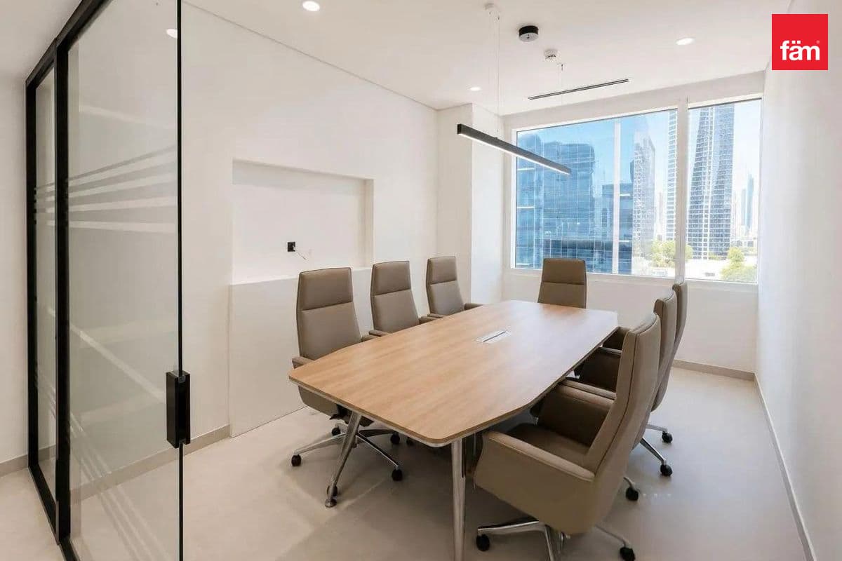 office in Bay Square 13, photograph 4 of 10