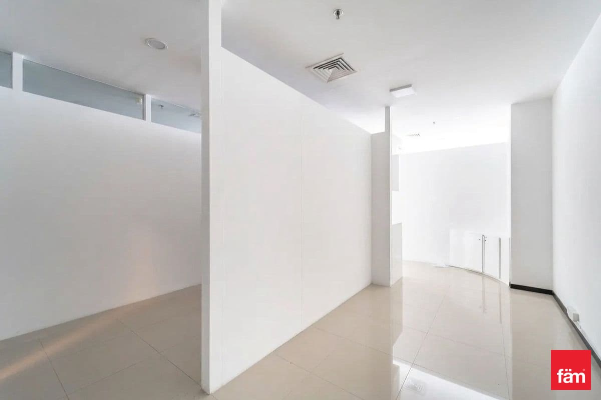 office in Bay Square 7, photograph 11 of 13