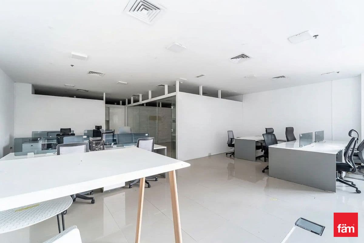 office in Bay Square 7, photograph 9 of 13