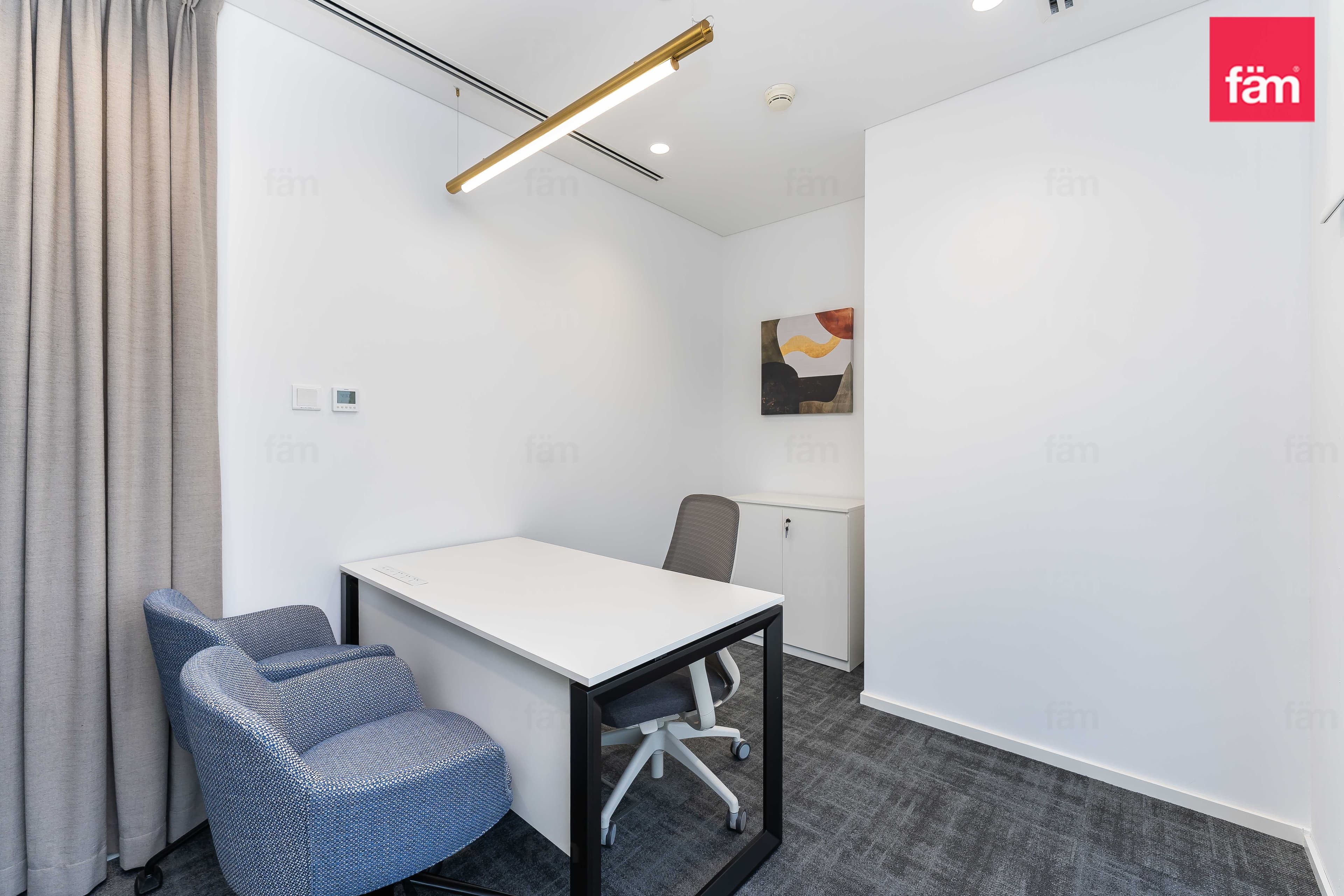 office in Burj Al Salam, photograph 15 of 15