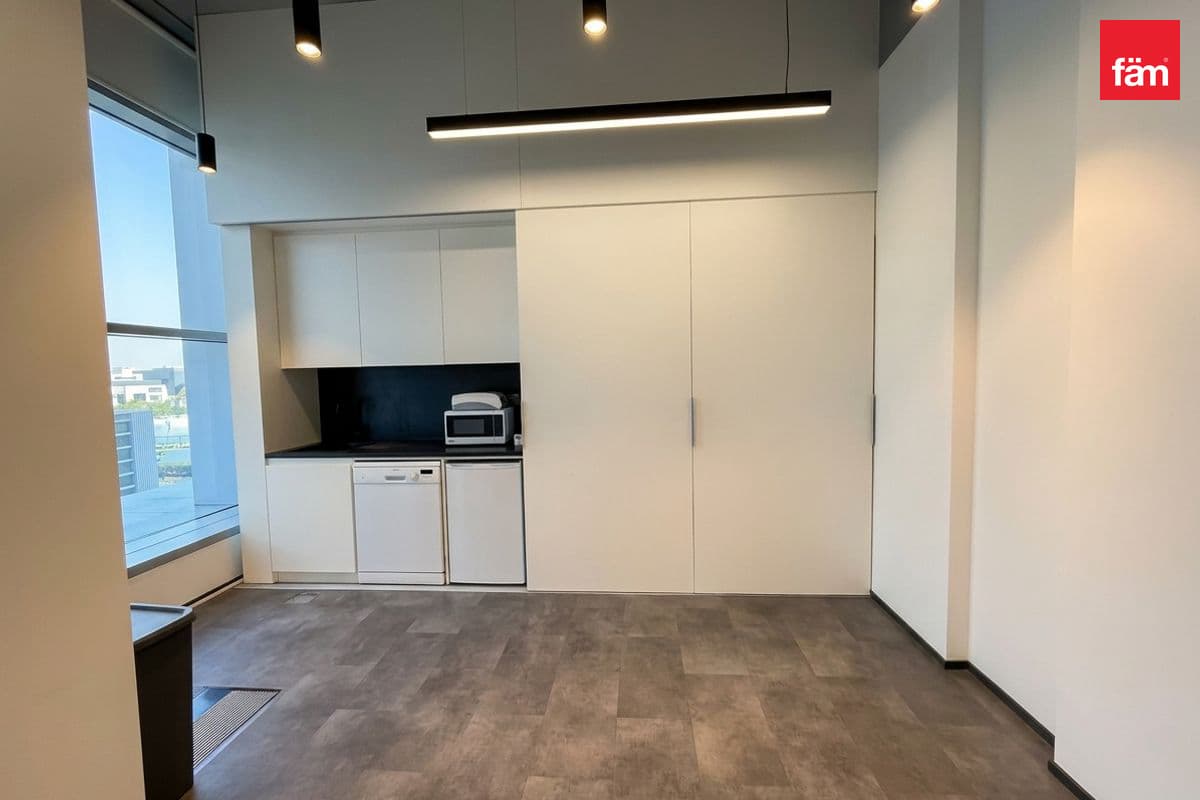 office in Burj Daman, photograph 8 of 20
