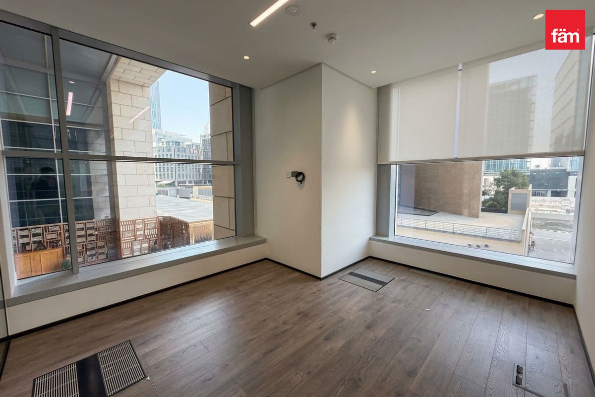 office in Burj Daman, photograph 20 of 20