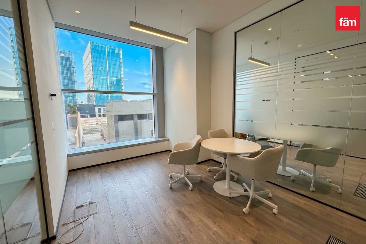 office in Burj Daman, photograph 11 of 20