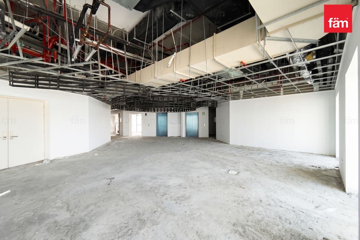 office in Burj Khalifa, photograph 14 of 20