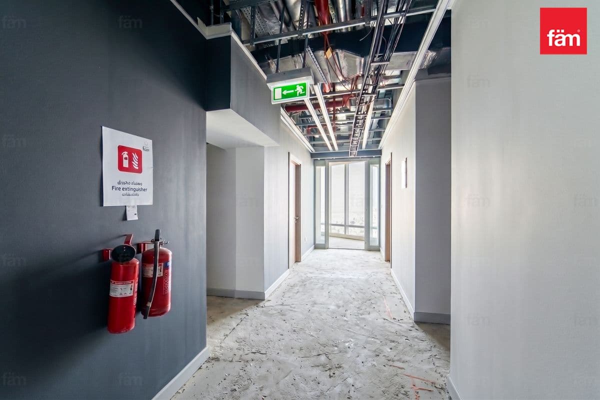 office in Burj Khalifa, photograph 10 of 20