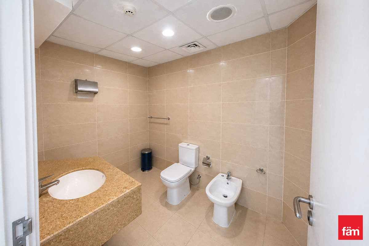 office in Fairmont Hotel, photograph 13 of 14