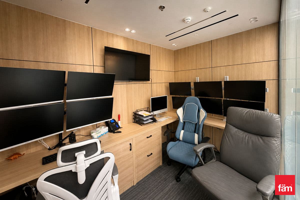 office in Fairmont Hotel, photograph 6 of 12
