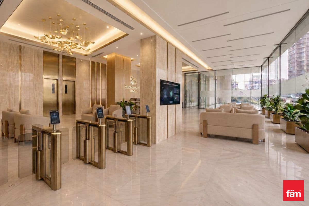 office in Magnum Opus Bay, photograph 1 of 18
