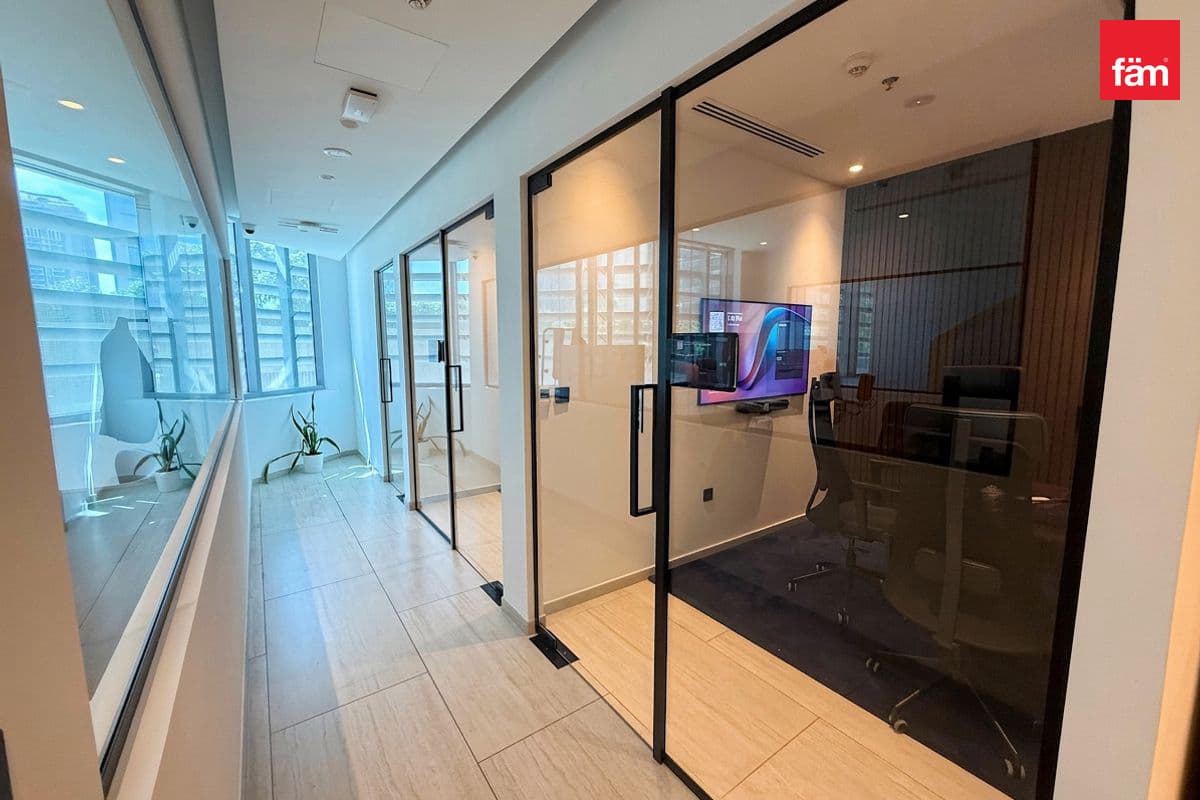 office in Park Towers Podium, photograph 8 of 20