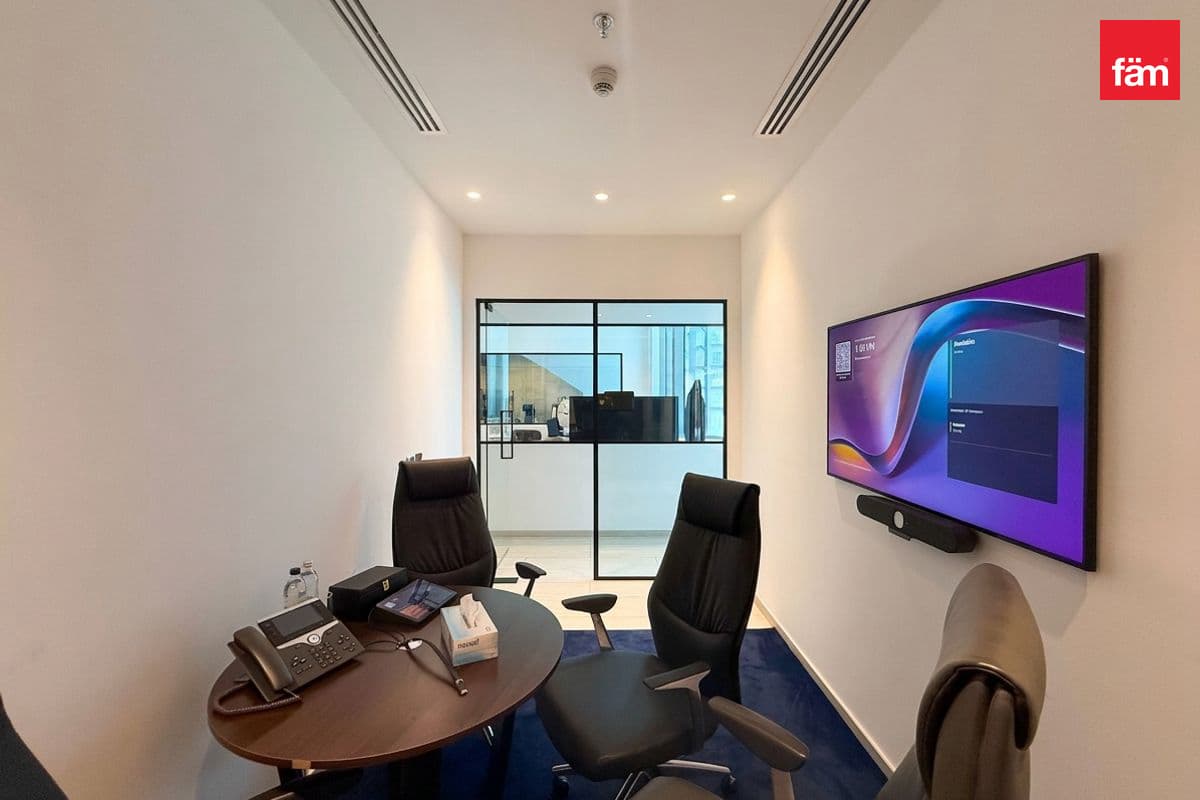 office in Park Towers Podium, photograph 15 of 20