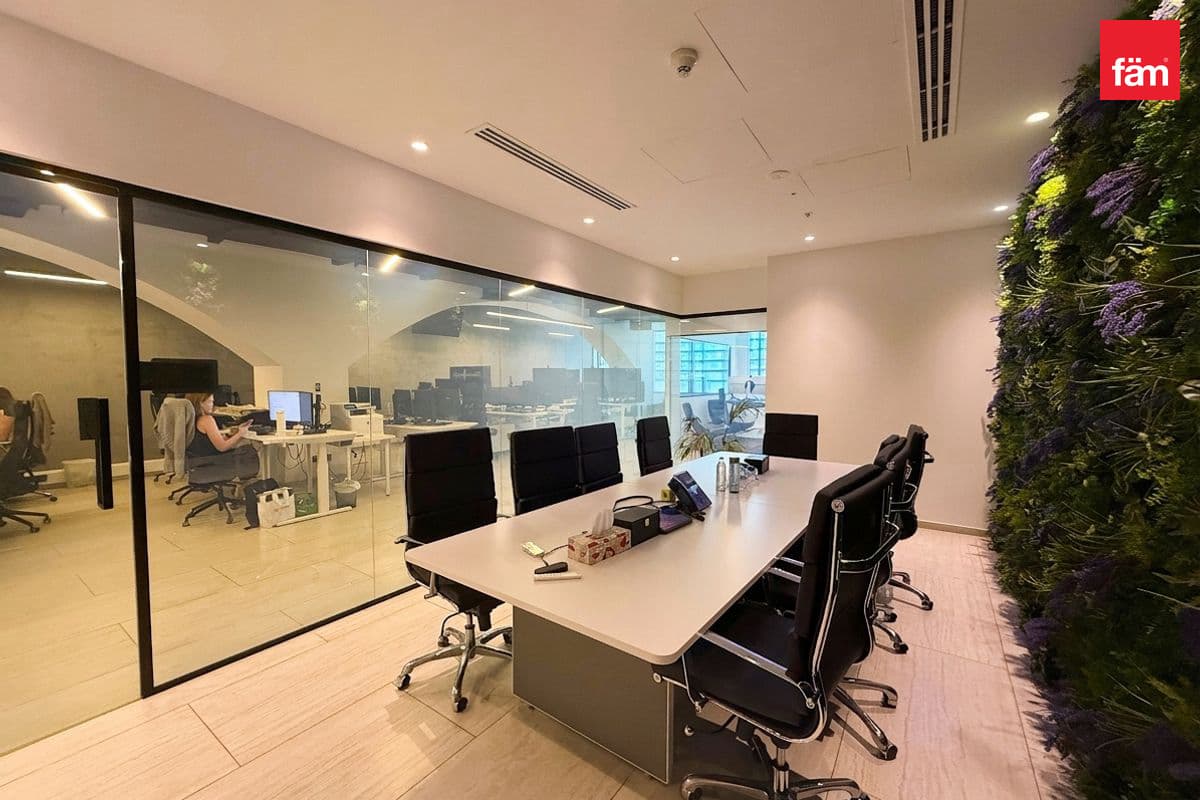 office in Park Towers Podium, photograph 5 of 20
