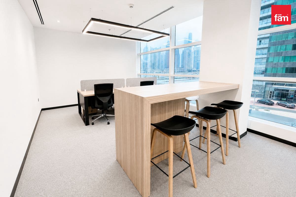 office in Reef Tower - Jumeirah Lake Towers, photograph 9 of 10