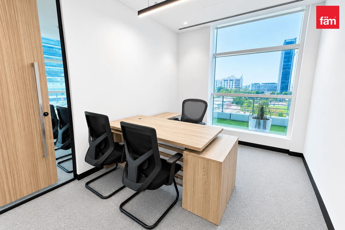 office in Reef Tower - Jumeirah Lake Towers, photograph 6 of 10