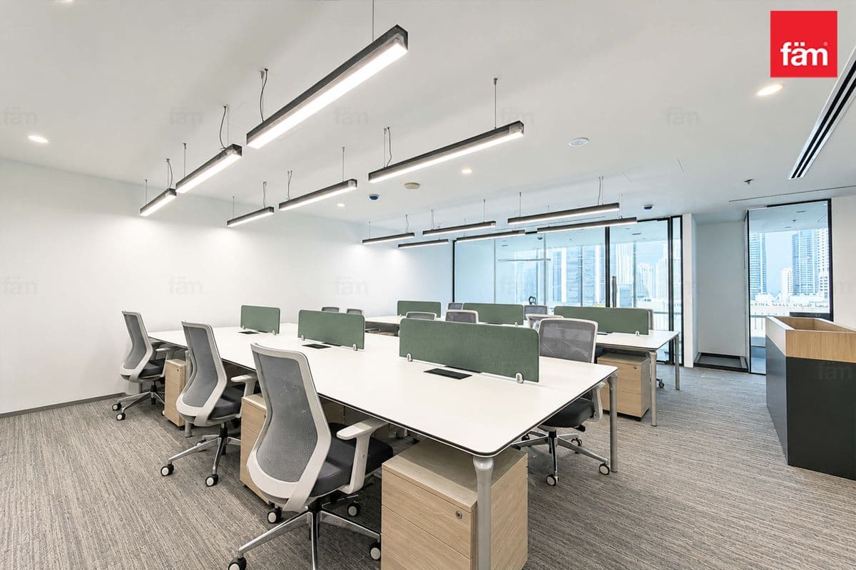 office in Reef Tower - Jumeirah Lake Towers, photograph 5 of 19