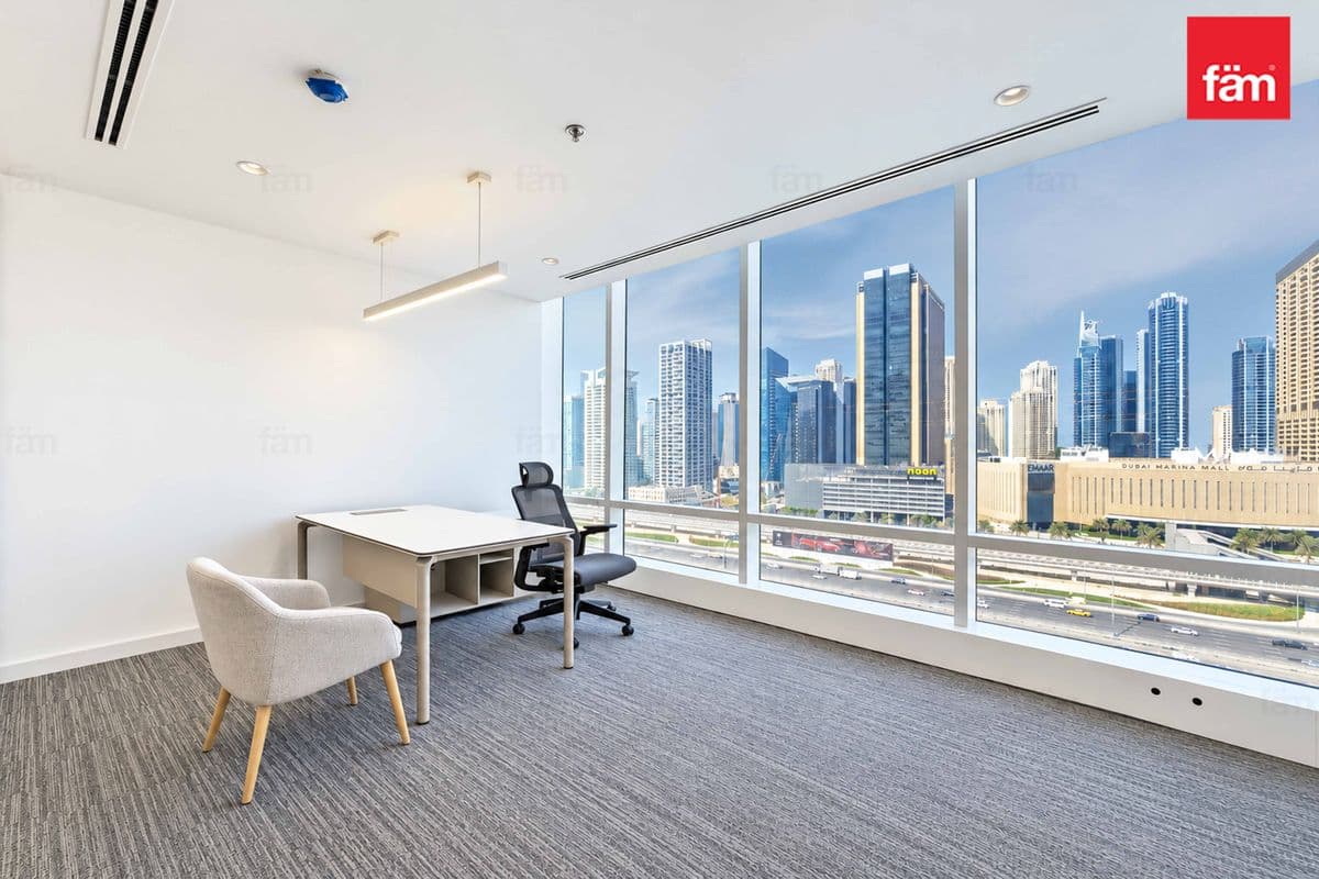 office in Reef Tower - Jumeirah Lake Towers, photograph 15 of 19