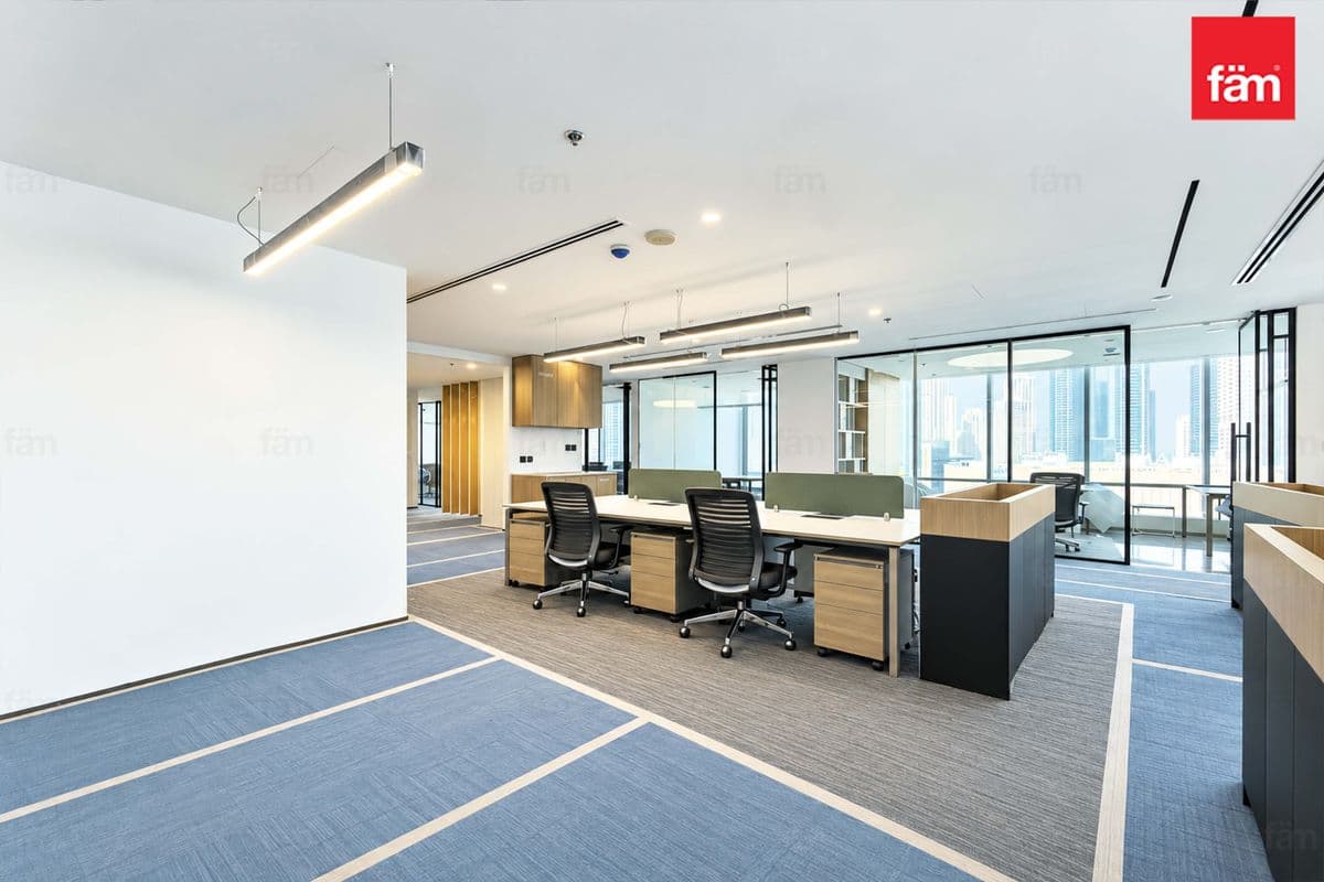 office in Reef Tower - Jumeirah Lake Towers, photograph 16 of 19