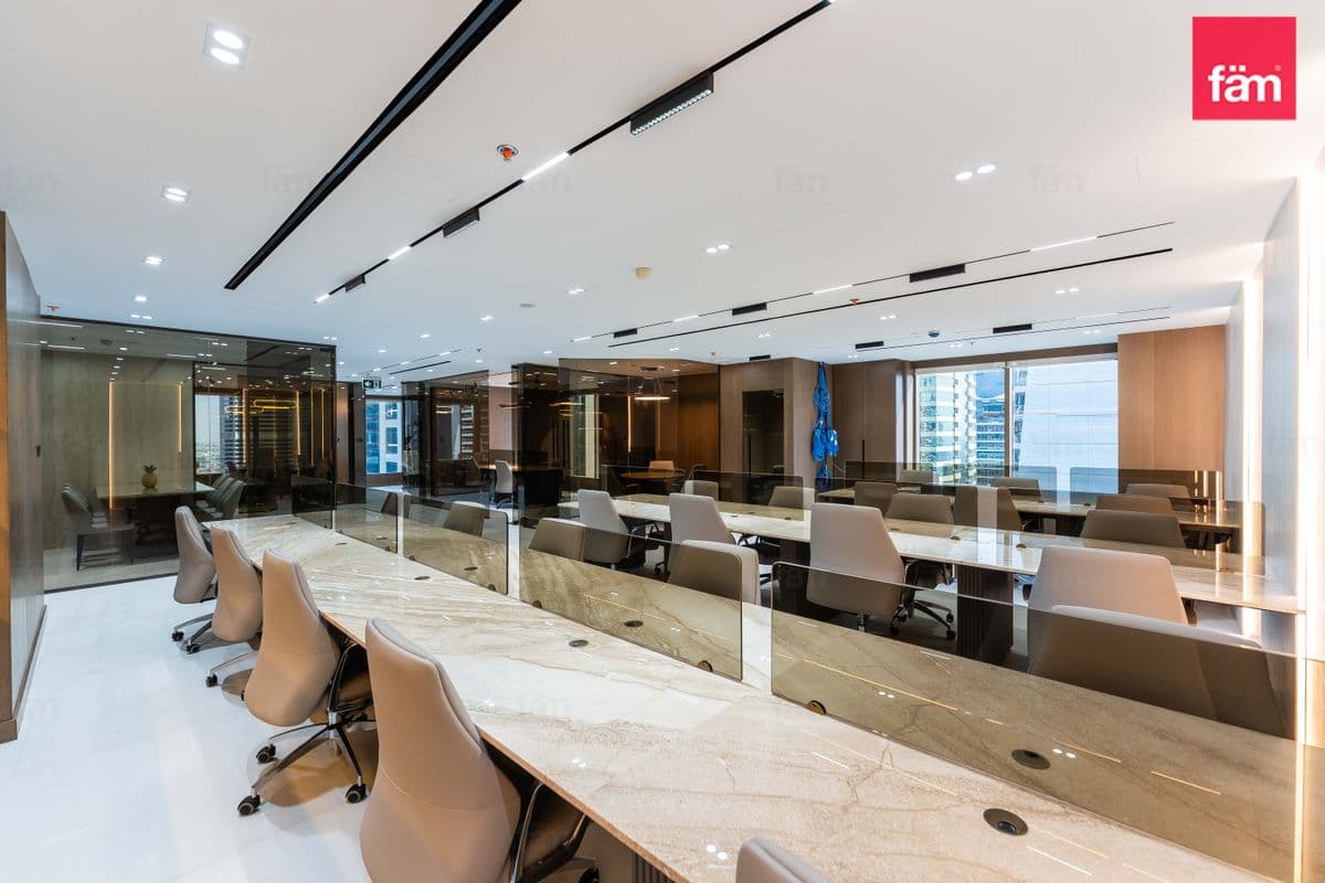 office in SABA TOWER 1, photograph 15 of 20
