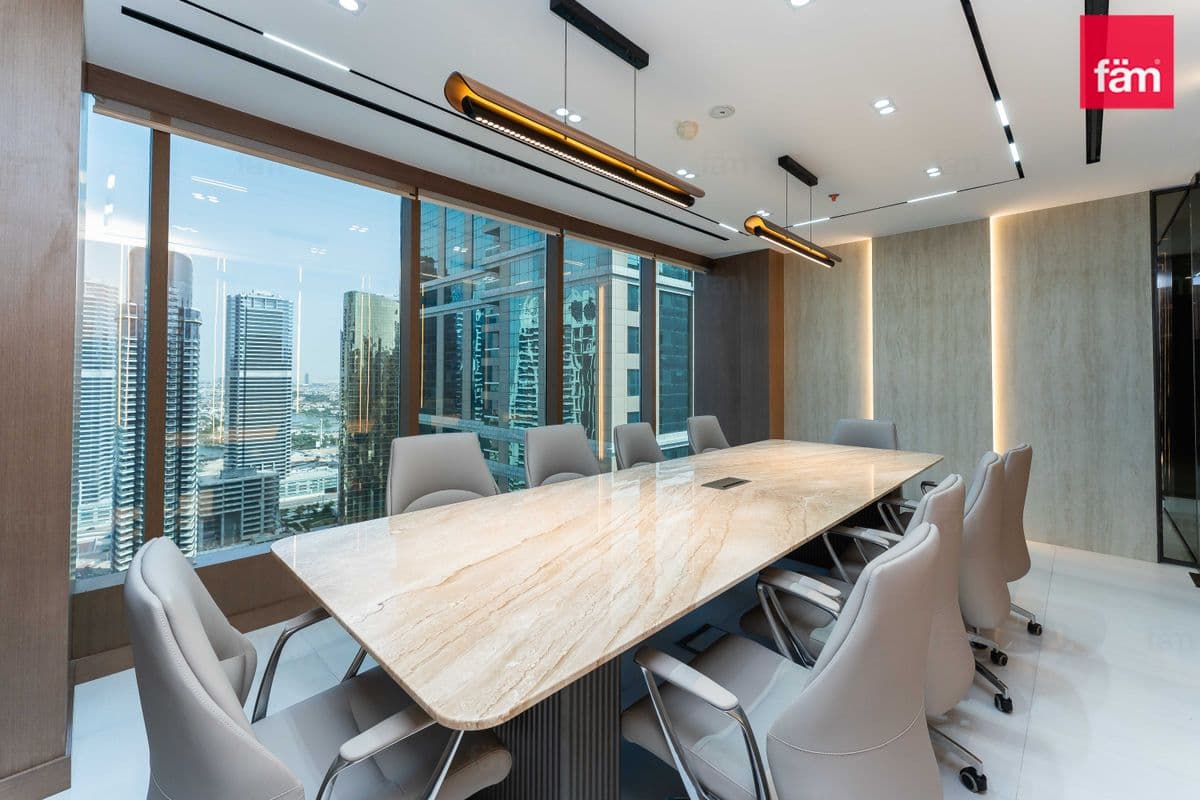 office in SABA TOWER 1, photograph 19 of 20
