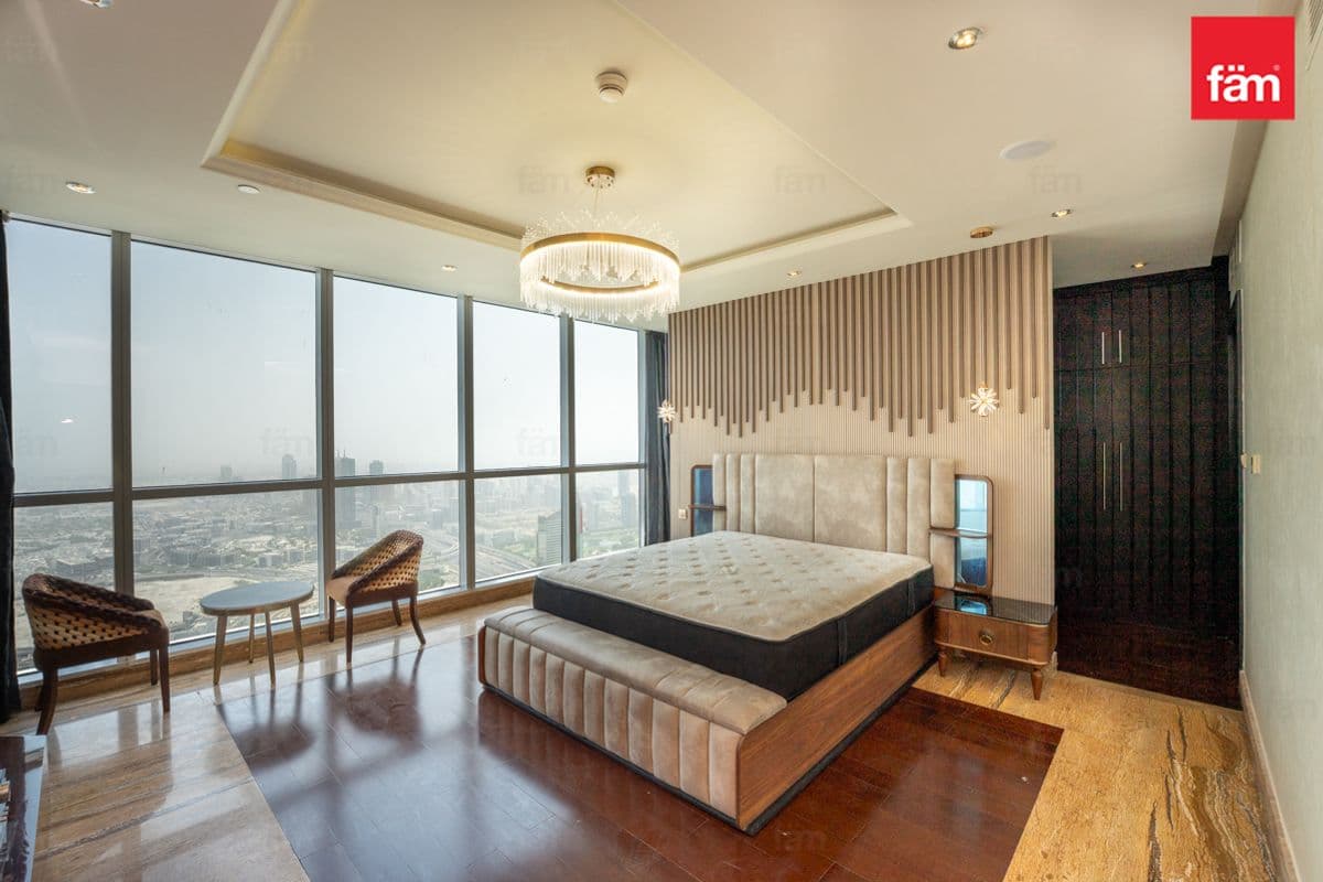 4 bedroom penthouse in 23 Marina, photograph 19 of 20