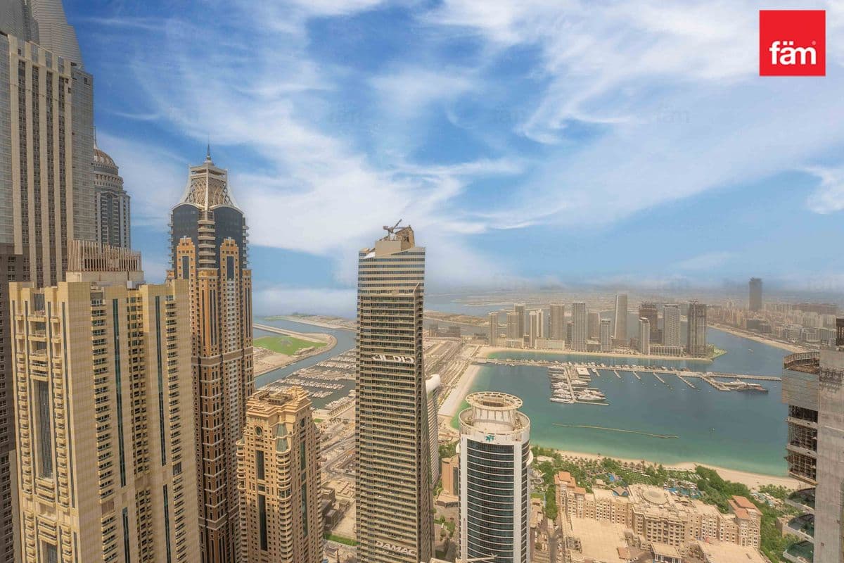 4 bedroom penthouse in 23 Marina, photograph 14 of 20