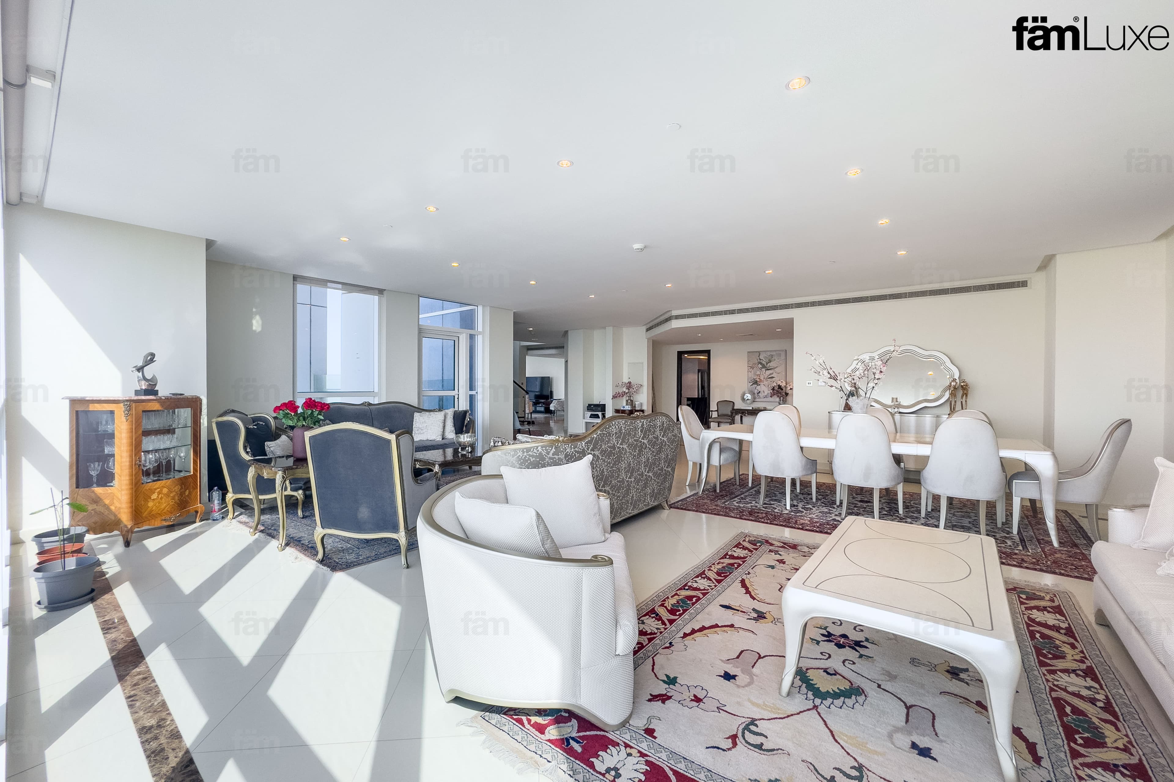 4 bedroom apartment in 23 Marina, photograph 6 of 17