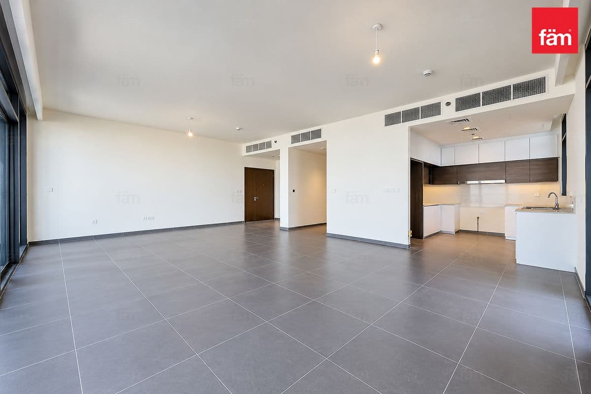 3 bedroom penthouse in Creek Edge Tower 1, photograph 8 of 20