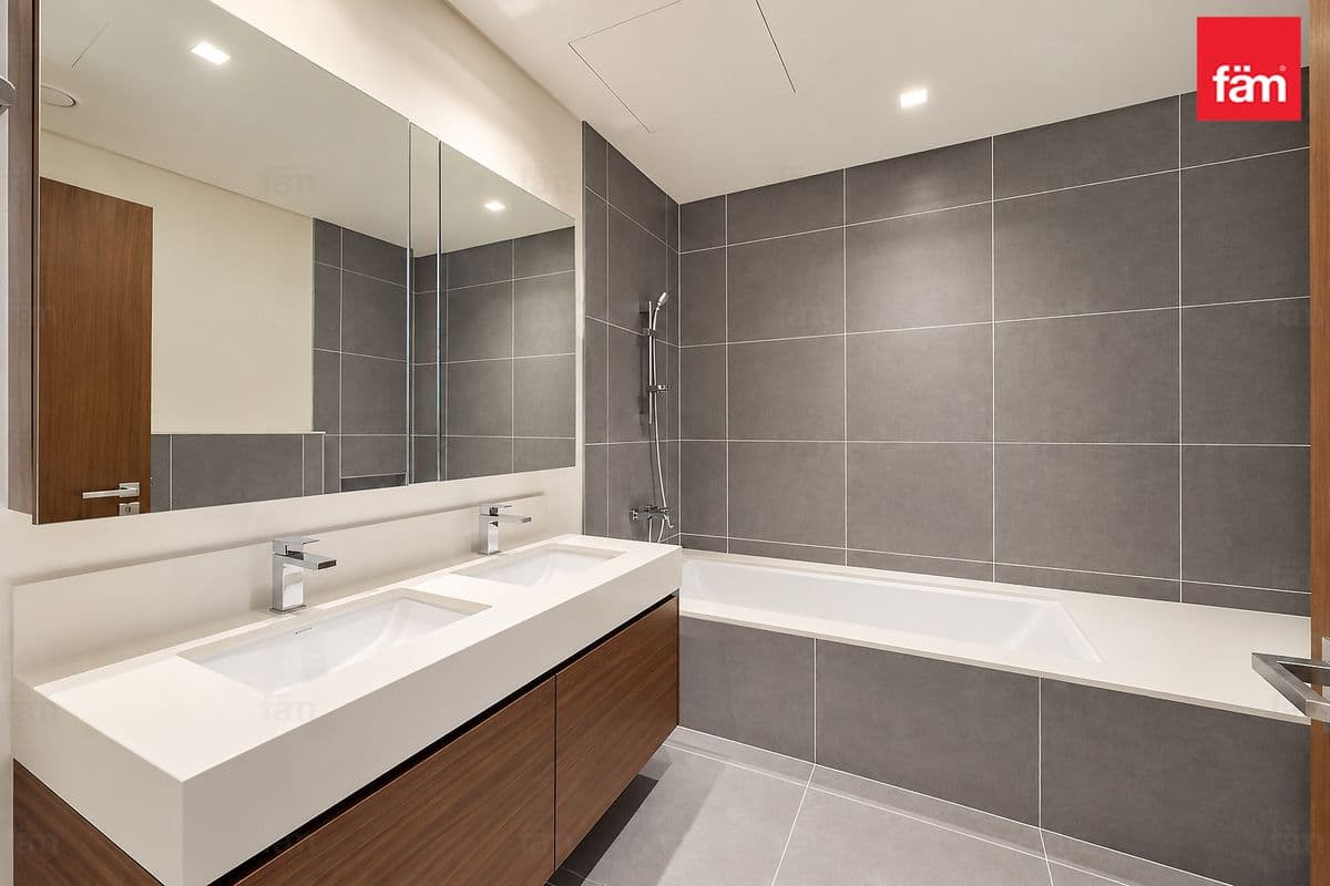 3 bedroom penthouse in Creek Edge Tower 1, photograph 14 of 20
