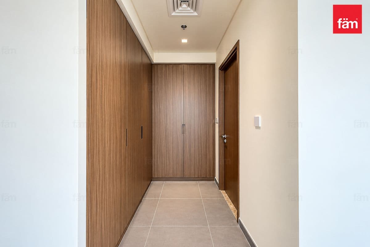 3 bedroom penthouse in Creek Edge Tower 1, photograph 13 of 20