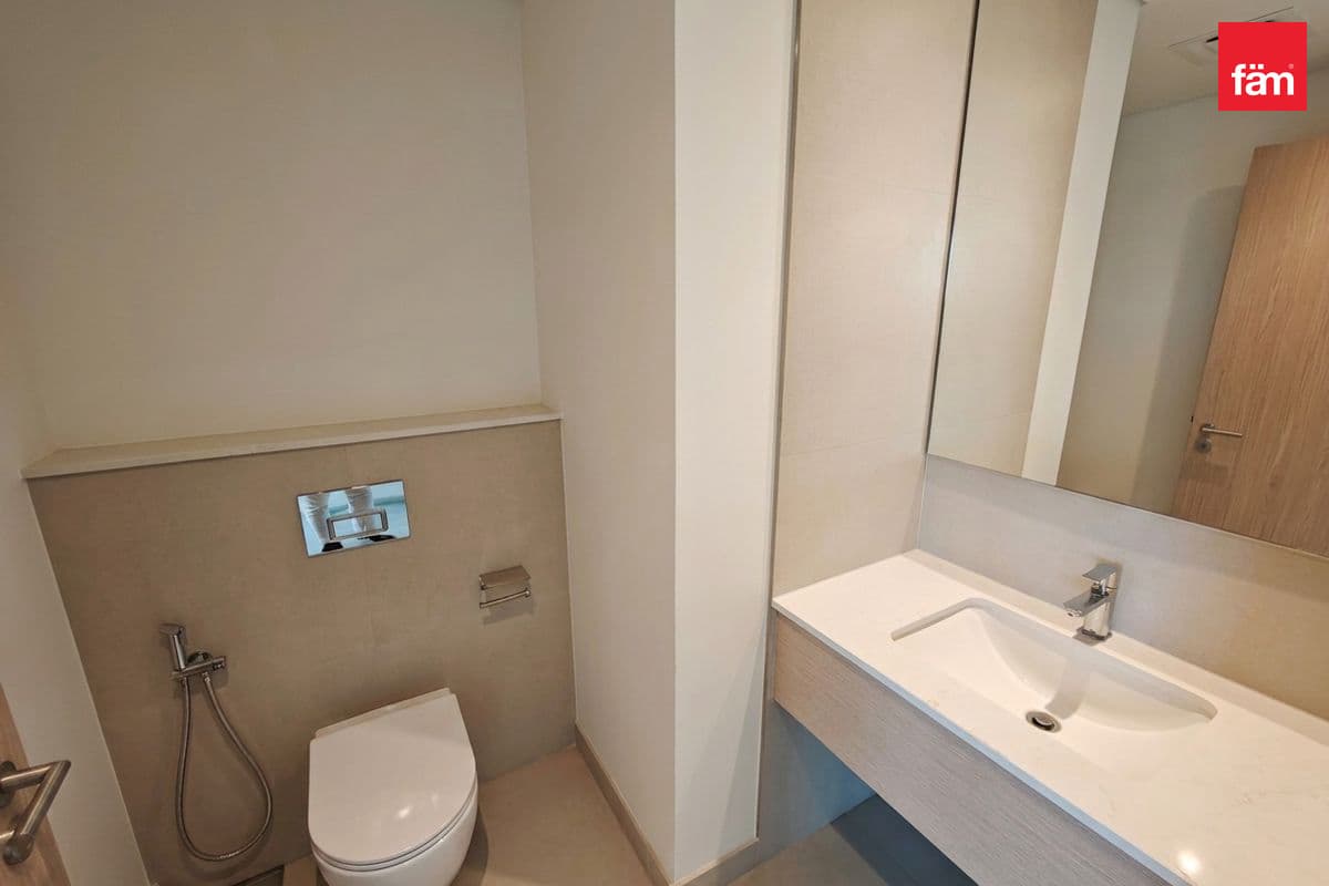 4 bedroom penthouse in Golf Heights, photograph 11 of 20
