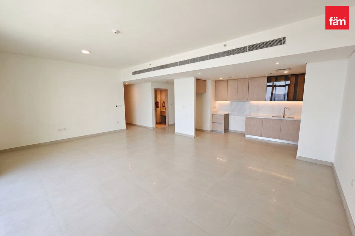 4 bedroom penthouse in Golf Heights, photograph 5 of 20