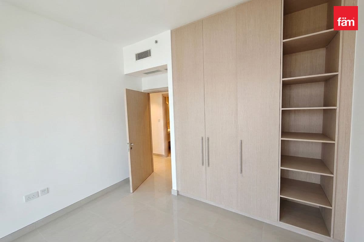4 bedroom penthouse in Golf Heights, photograph 10 of 20