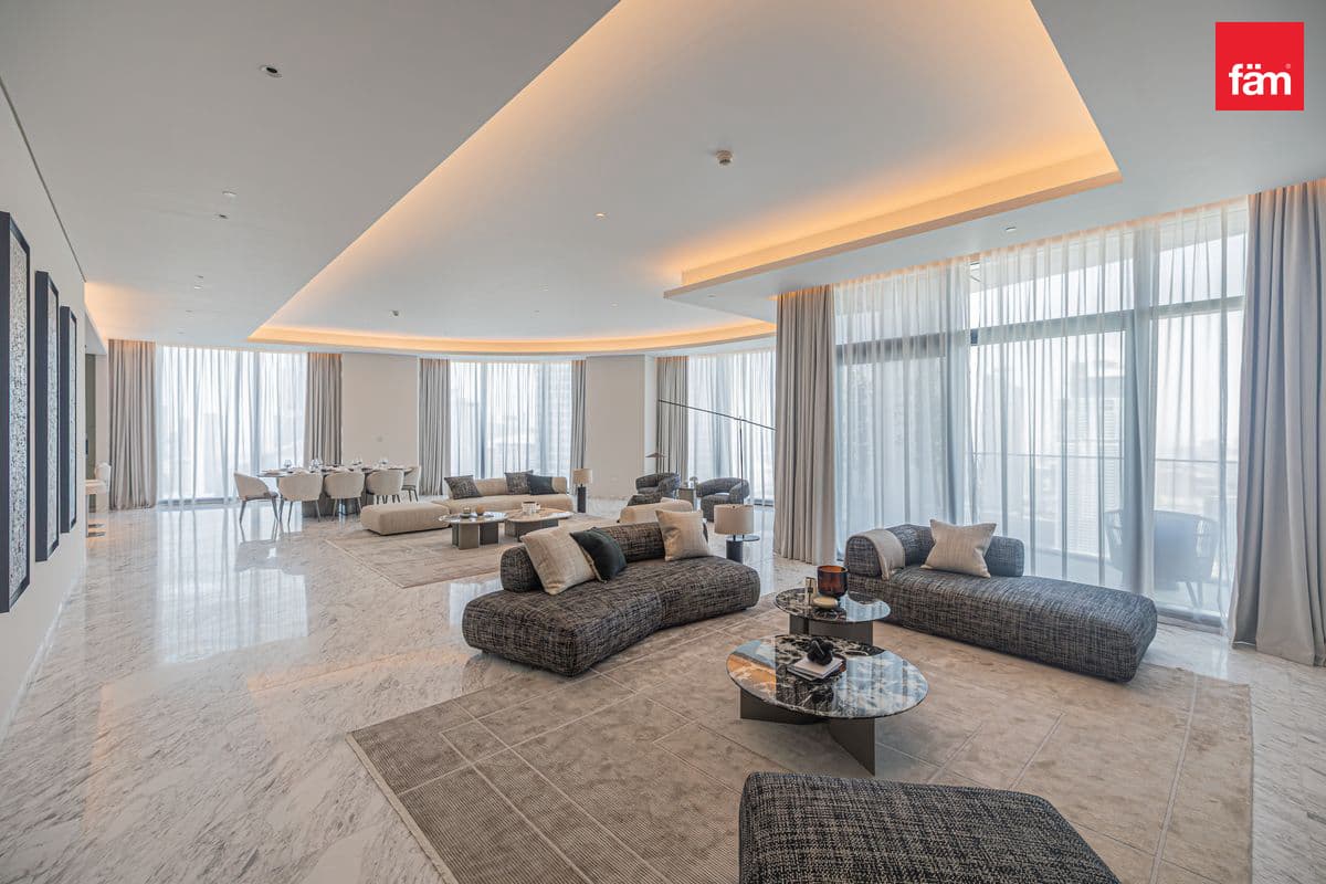 4 bedroom penthouse in IL PRIMO, photograph 2 of 20