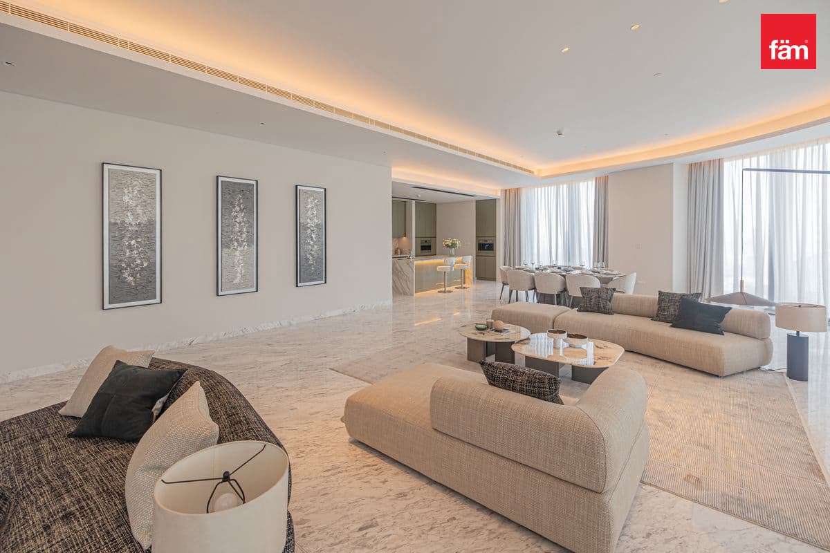 4 bedroom penthouse in IL PRIMO, photograph 4 of 20