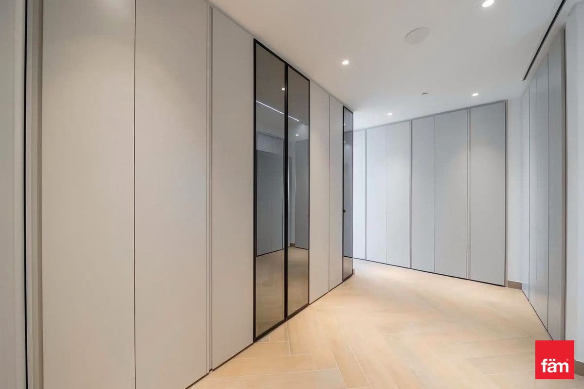 5 bedroom penthouse in Le Ciel Building 1, photograph 14 of 20