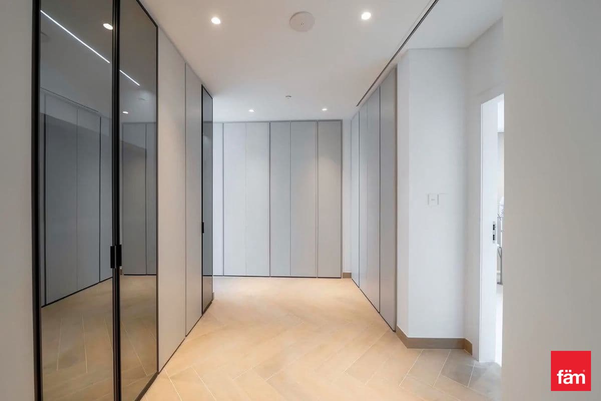 5 bedroom penthouse in Le Ciel Building 1, photograph 12 of 20