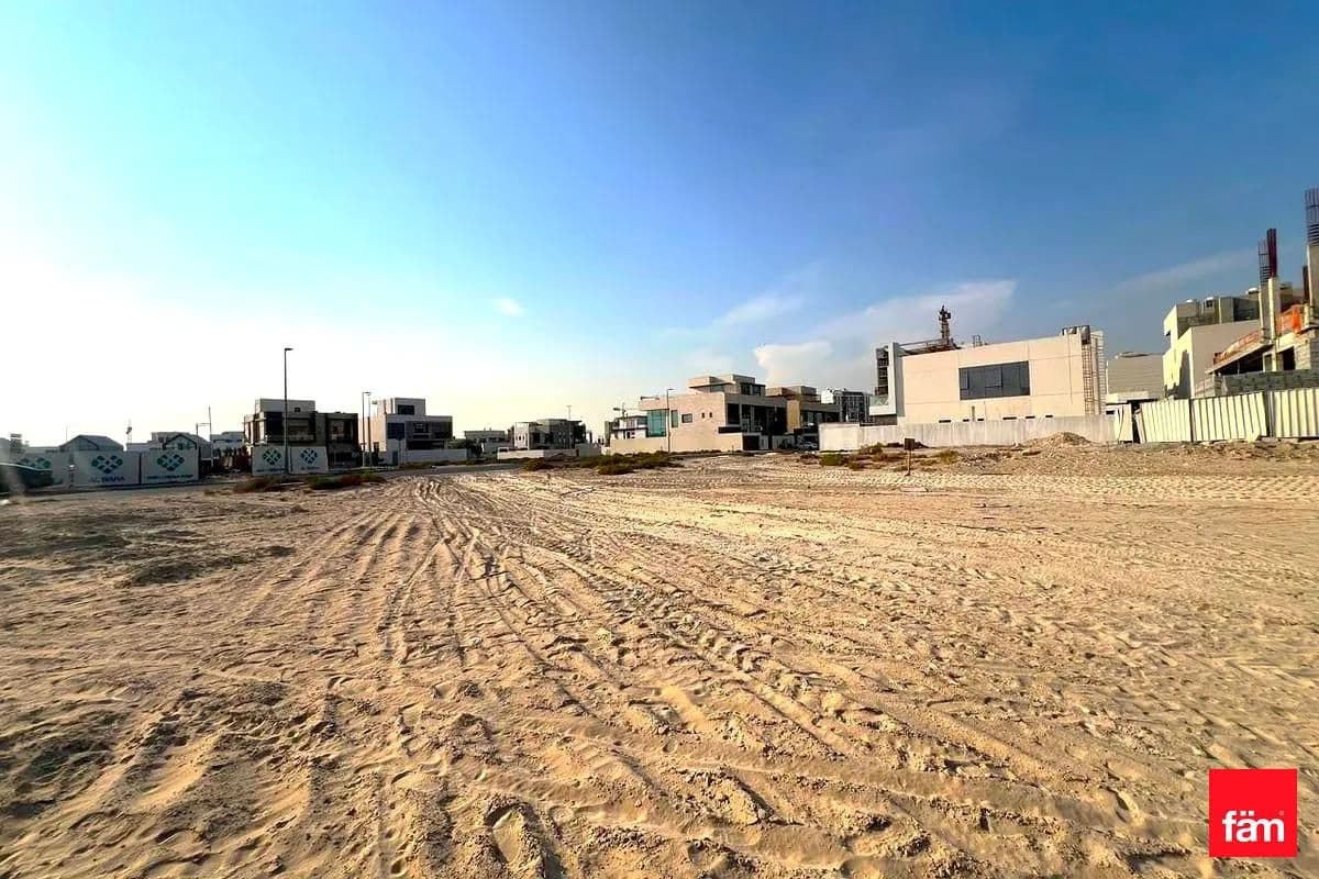 plot-residential in Nad Al Sheba Gardens, photograph 9 of 10