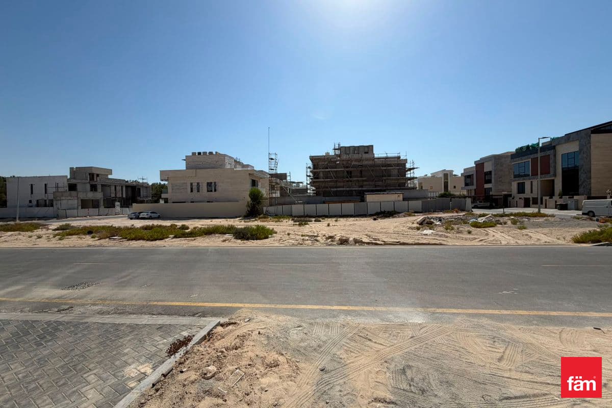plot-residential in Nad Al Sheba Gardens, photograph 4 of 9