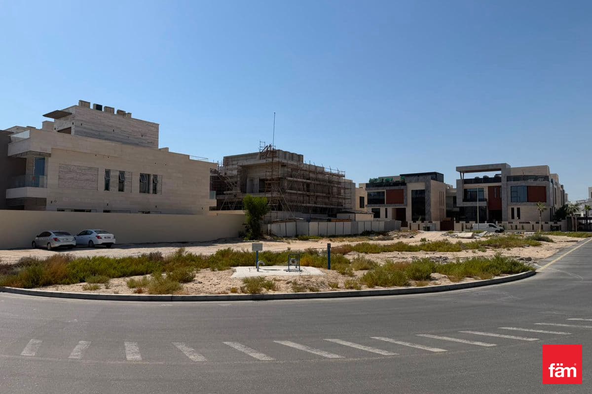 plot-residential in Nad Al Sheba Gardens, photograph 3 of 9