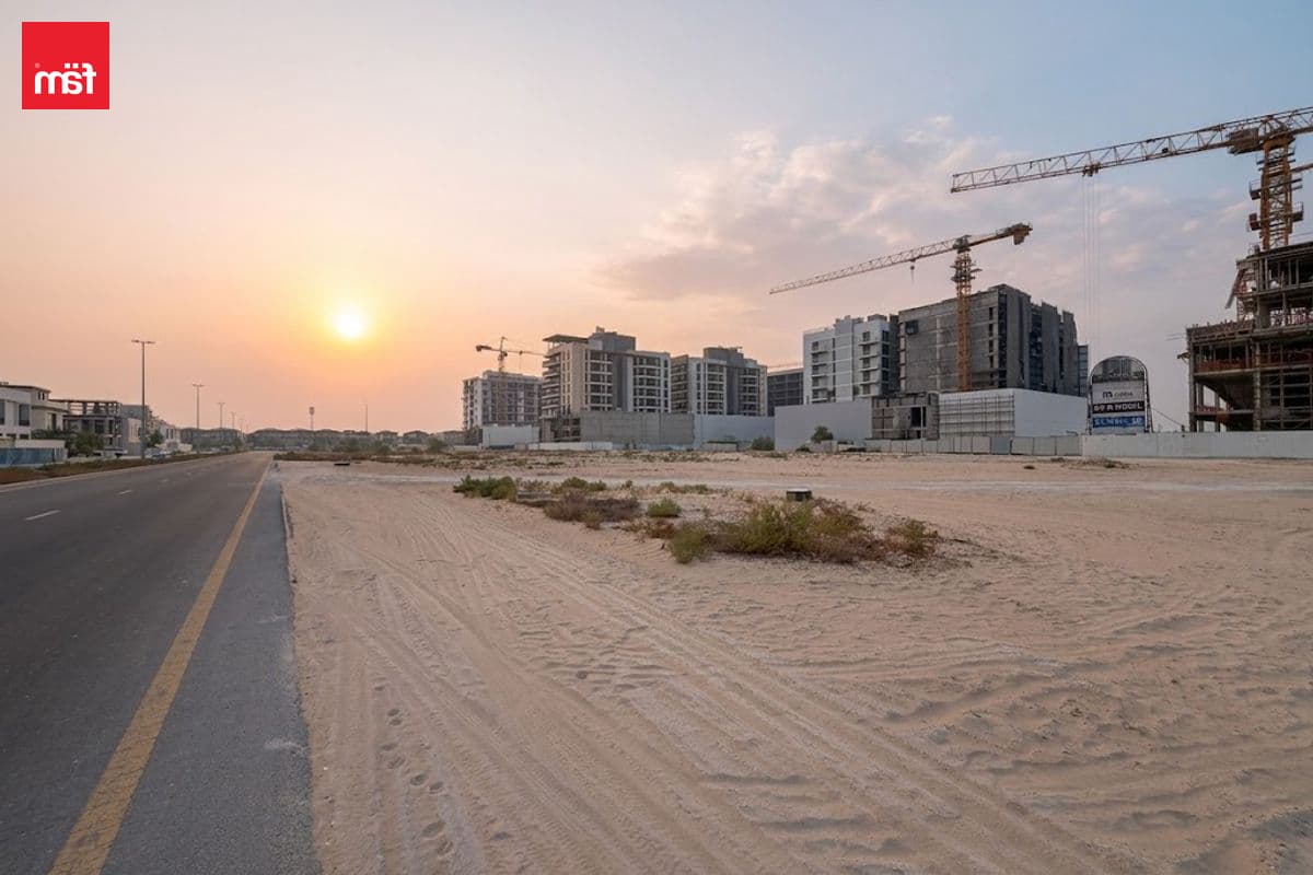 plot-residential in Nad Al Sheba Gardens Phase 1, photograph 3 of 10