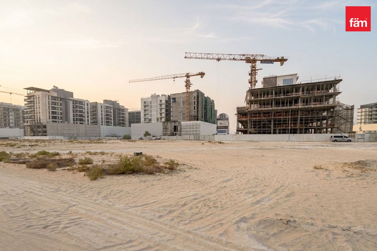 plot-residential in Nad Al Sheba Gardens Phase 1, photograph 2 of 10