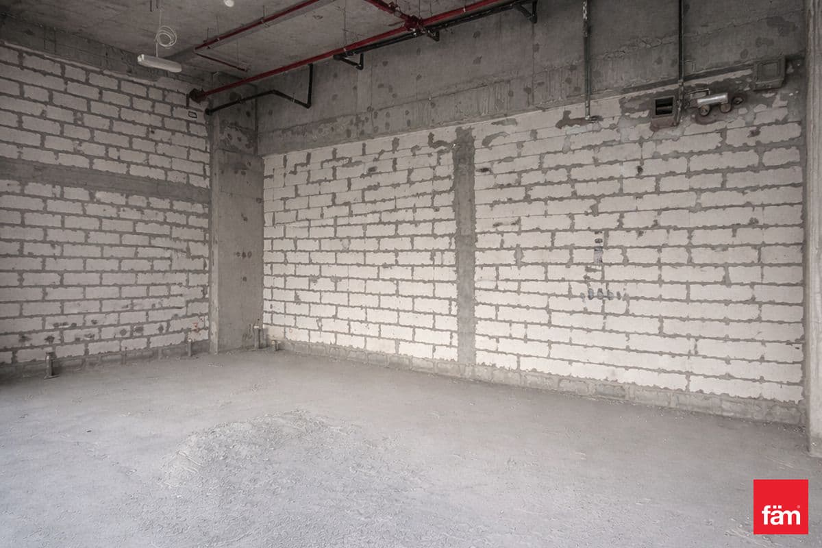 retail in Azizi Riviera 36, photograph 2 of 10